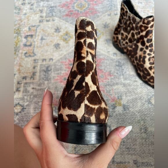 Rebecca Minkoff Women Maydsin Leopard Pointed Toe Calfskin Ankle Boots Size 7 - Picture 5 of 9